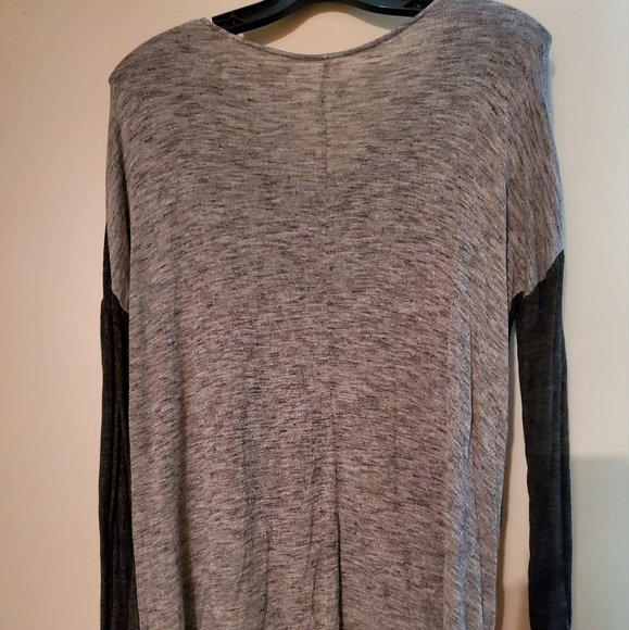 2/$10 LOFT Long Sleeve Thin Sweater - Picture 2 of 5